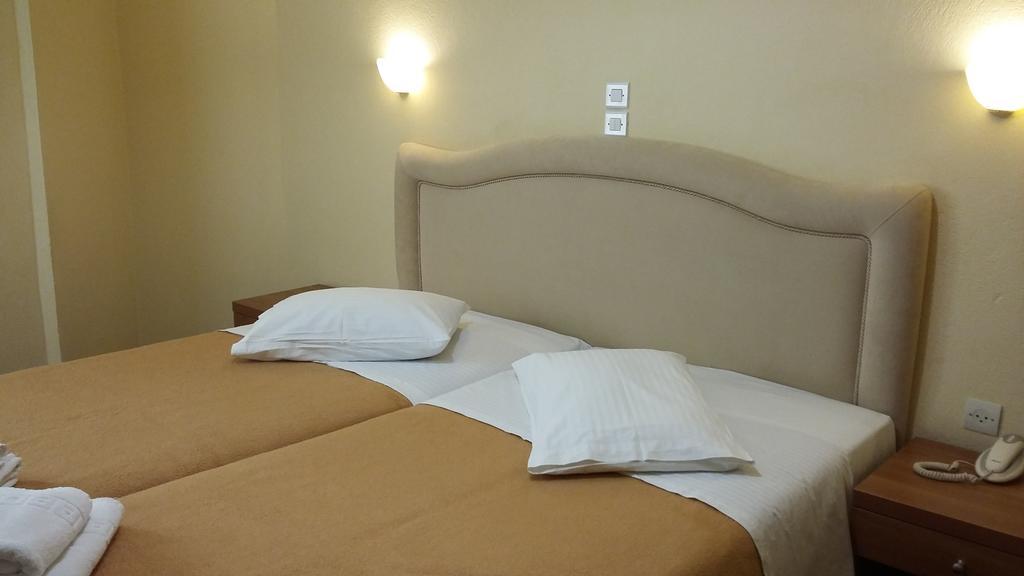 Virginia Hotel サモス エクステリア 写真